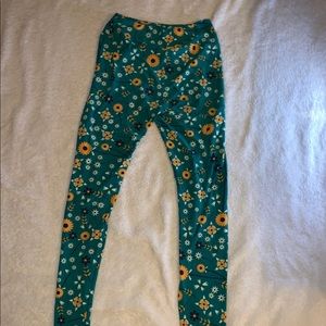 LuLaRoe One Size floral leggings
